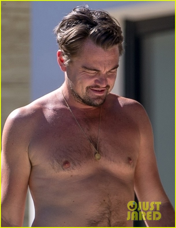 leo-dicaprio-goes-shirtless-on-vacation-with-kate-winslet-01