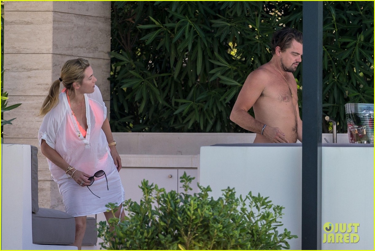 leo-dicaprio-goes-shirtless-on-vacation-with-kate-winslet-08